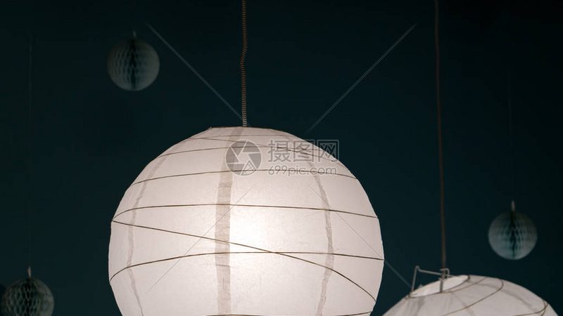 新国标下，应急照明灯材质要求有哪些变化？**